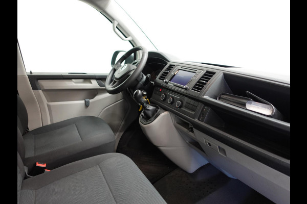 Volkswagen Transporter 102pk L1H1 Highline Navigatie 18" Velgen Airco Cruise control Euro6 Bluetooth