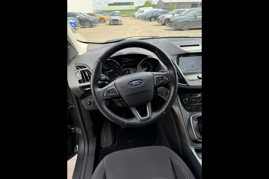 Ford Kuga 1.5 EcoBoost Trend Ultimate verwarmde voorruit | all seasons | cruise control