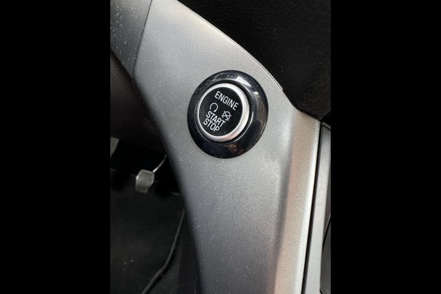 Ford Kuga 1.5 EcoBoost Trend Ultimate verwarmde voorruit | all seasons | cruise control