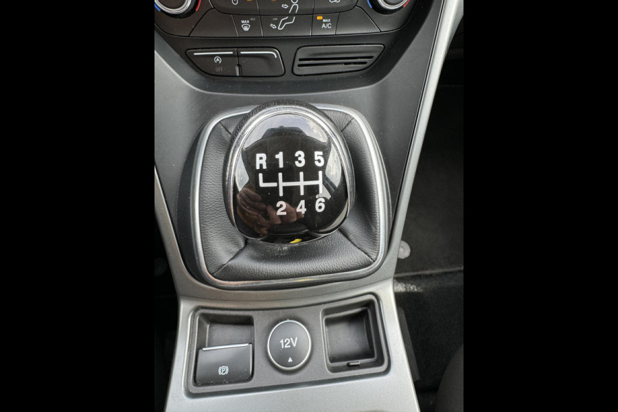 Ford Kuga 1.5 EcoBoost Trend Ultimate verwarmde voorruit | all seasons | cruise control
