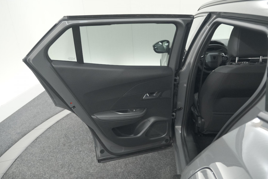 Peugeot 2008 Hybrid 136 e-DCS6 Allure | 360 Camera | Adaptieve Cruise Control | Dodehoekdetectie | Navigatie