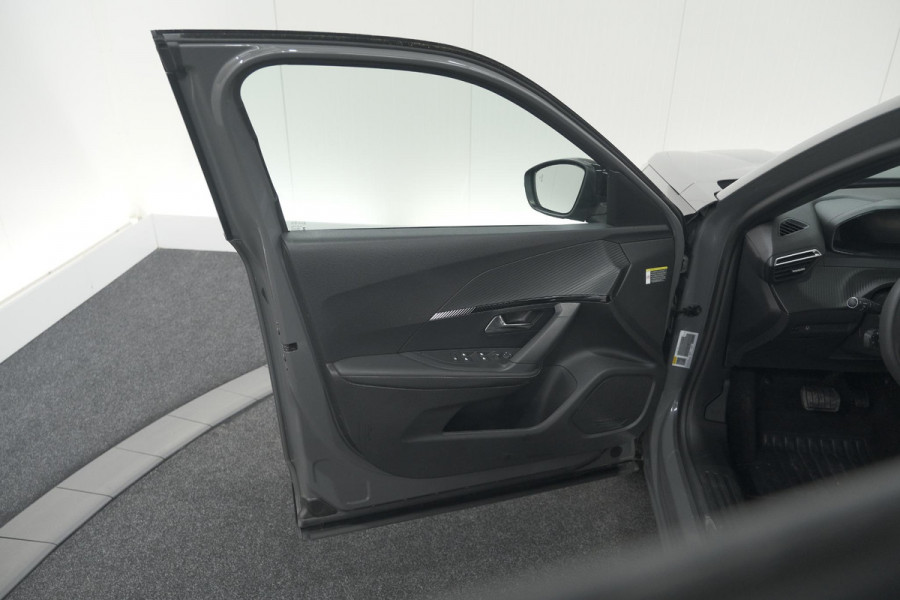 Peugeot 2008 Hybrid 136 e-DCS6 Allure | 360 Camera | Adaptieve Cruise Control | Dodehoekdetectie | Navigatie
