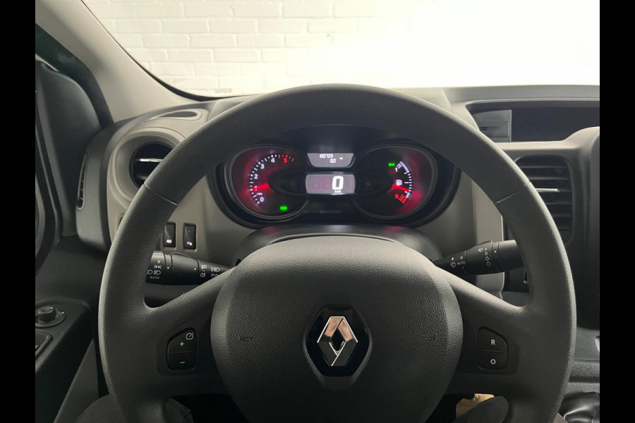 Renault Trafic Servicewagen 1.6 dCi euro6 T27 L1H1 Comfort Bott inrichting Victron v230 Standkachel Trekhaak RIJKLAARPRIJS!