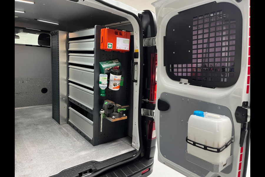 Renault Trafic Servicewagen 1.6 dCi euro6 T27 L1H1 Comfort Bott inrichting Victron v230 Standkachel Trekhaak RIJKLAARPRIJS!