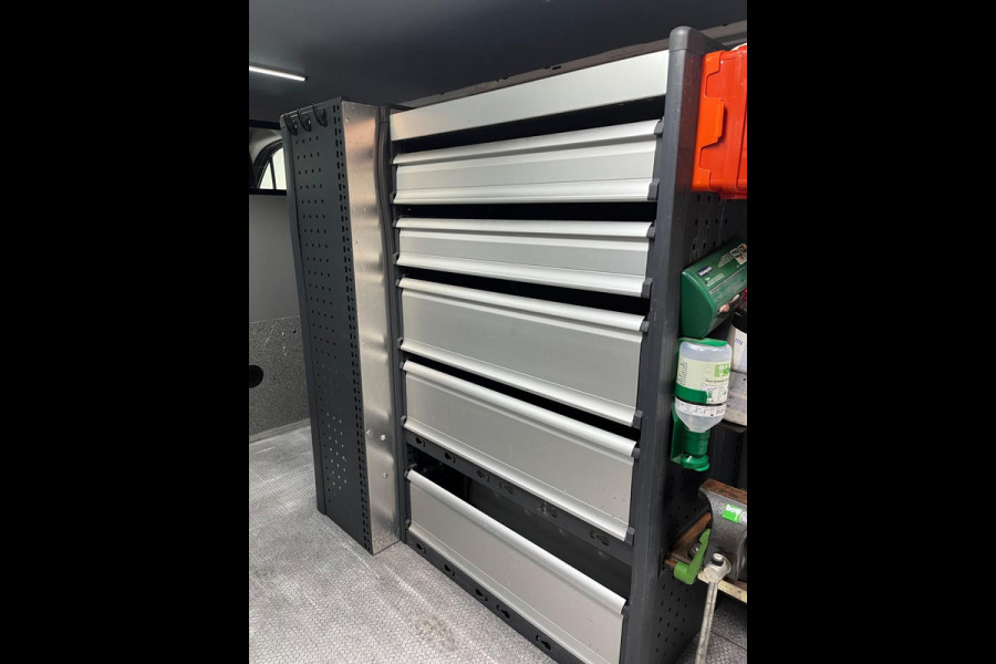 Renault Trafic Servicewagen 1.6 dCi euro6 T27 L1H1 Comfort Bott inrichting Victron v230 Standkachel Trekhaak RIJKLAARPRIJS!