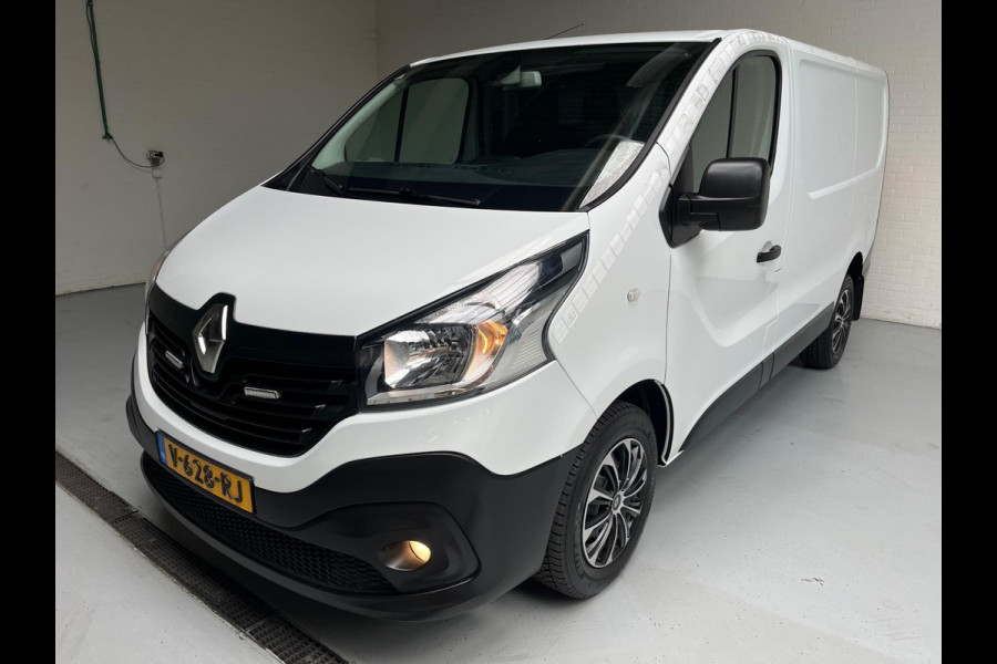 Renault Trafic Servicewagen 1.6 dCi euro6 T27 L1H1 Comfort Bott inrichting Victron v230 Standkachel Trekhaak RIJKLAARPRIJS!