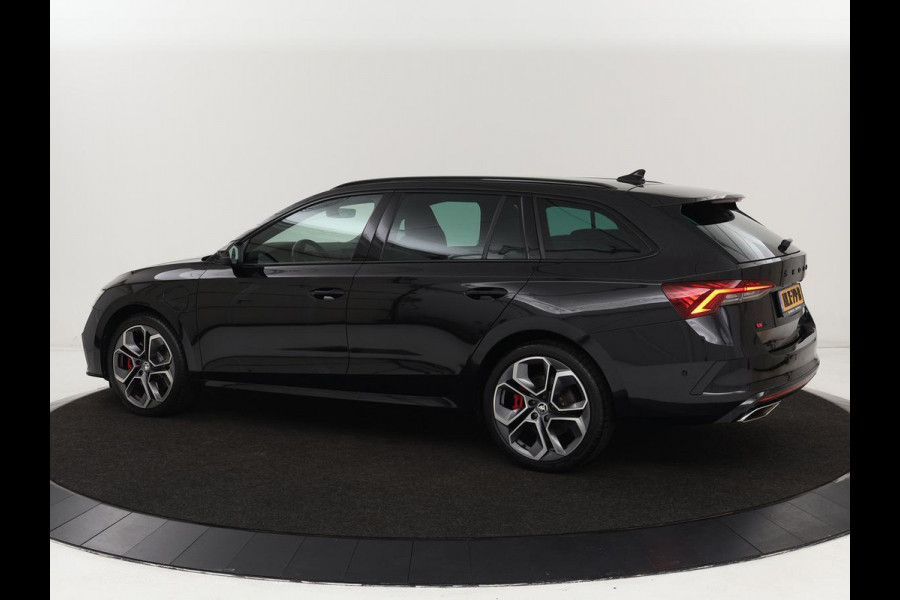 Škoda Octavia 1.4 TSI RS iV PHEV | Head-Up | Stoel & stuurverwarming | Adaptive cruise | Standkachel | Matrix LED | Massage | Alcantara | Camera | Carplay | Memory | Canton Sound | Virtual Cockpit | Side Assist
