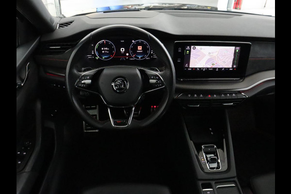 Škoda Octavia 1.4 TSI RS iV PHEV | Head-Up | Stoel & stuurverwarming | Adaptive cruise | Standkachel | Matrix LED | Massage | Alcantara | Camera | Carplay | Memory | Canton Sound | Virtual Cockpit | Side Assist