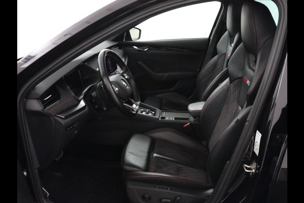 Škoda Octavia 1.4 TSI RS iV PHEV | Head-Up | Stoel & stuurverwarming | Adaptive cruise | Standkachel | Matrix LED | Massage | Alcantara | Camera | Carplay | Memory | Canton Sound | Virtual Cockpit | Side Assist