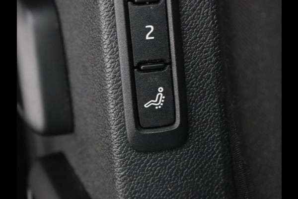 Škoda Octavia 1.4 TSI RS iV PHEV | Head-Up | Stoel & stuurverwarming | Adaptive cruise | Standkachel | Matrix LED | Massage | Alcantara | Camera | Carplay | Memory | Canton Sound | Virtual Cockpit | Side Assist