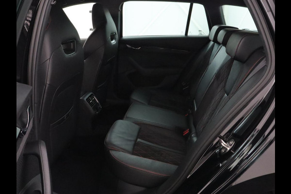 Škoda Octavia 1.4 TSI RS iV PHEV | Head-Up | Stoel & stuurverwarming | Adaptive cruise | Standkachel | Matrix LED | Massage | Alcantara | Camera | Carplay | Memory | Canton Sound | Virtual Cockpit | Side Assist