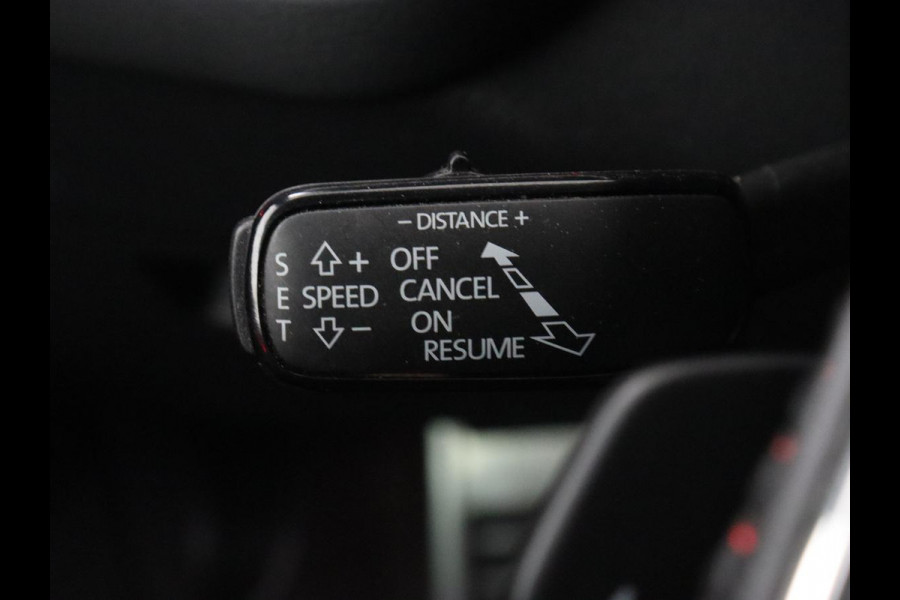 Škoda Octavia 1.4 TSI RS iV PHEV | Head-Up | Stoel & stuurverwarming | Adaptive cruise | Standkachel | Matrix LED | Massage | Alcantara | Camera | Carplay | Memory | Canton Sound | Virtual Cockpit | Side Assist
