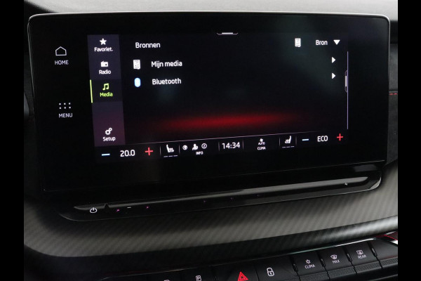 Škoda Octavia 1.4 TSI RS iV PHEV | Head-Up | Stoel & stuurverwarming | Adaptive cruise | Standkachel | Matrix LED | Massage | Alcantara | Camera | Carplay | Memory | Canton Sound | Virtual Cockpit | Side Assist