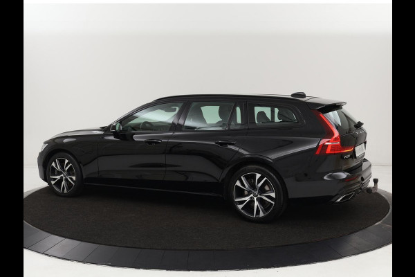 Volvo V60 2.0 T6 Recharge AWD R Design | Trekhaak | Stoelverwarming | Camera | Carplay | Half leder | Full LED | Navigatie | Parkeerhulp