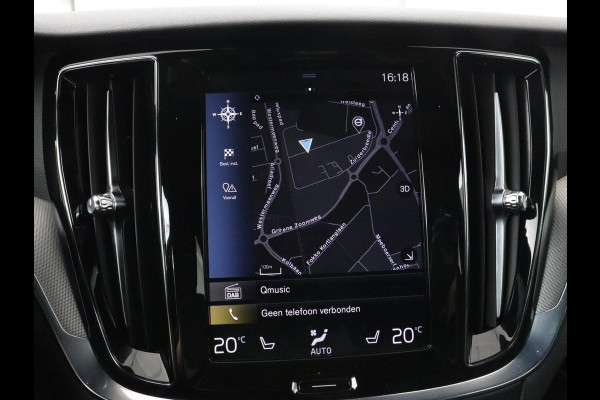 Volvo V60 2.0 T6 Recharge AWD R Design | Trekhaak | Stoelverwarming | Camera | Carplay | Half leder | Full LED | Navigatie | Parkeerhulp