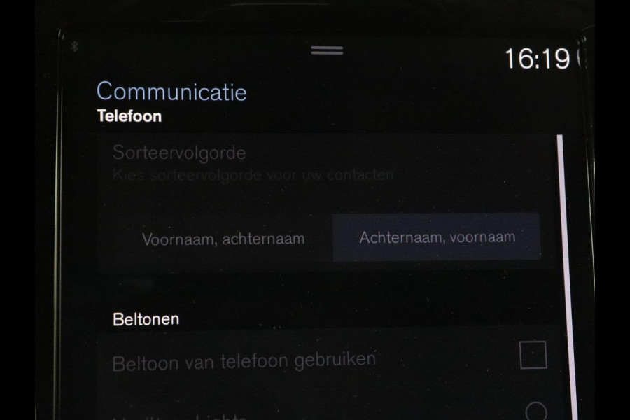 Volvo V60 2.0 T6 Recharge AWD R Design | Trekhaak | Stoelverwarming | Camera | Carplay | Half leder | Full LED | Navigatie | Parkeerhulp