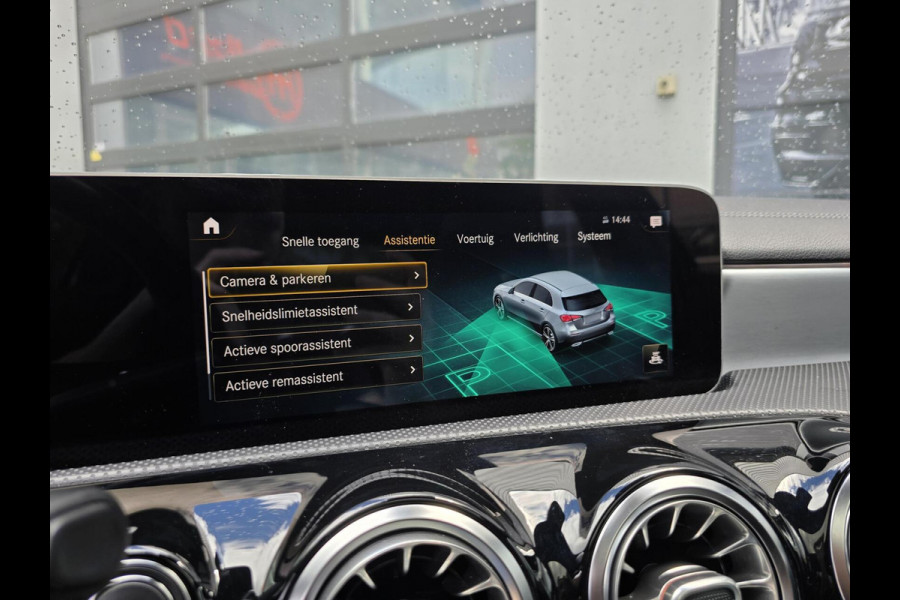 Mercedes-Benz A-Klasse 200 Premium Plus|MEMORY|PANO|AMG|BOMVOL