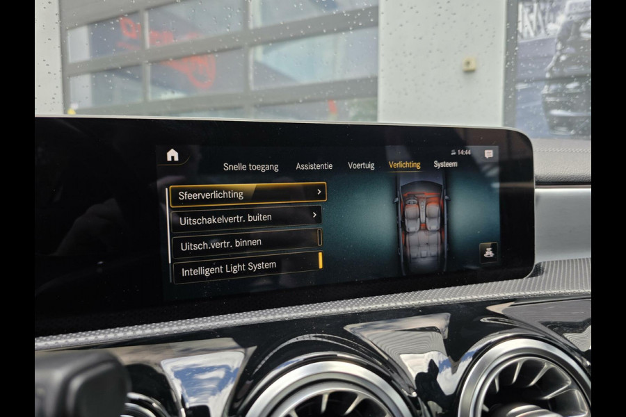 Mercedes-Benz A-Klasse 200 Premium Plus|MEMORY|PANO|AMG|BOMVOL