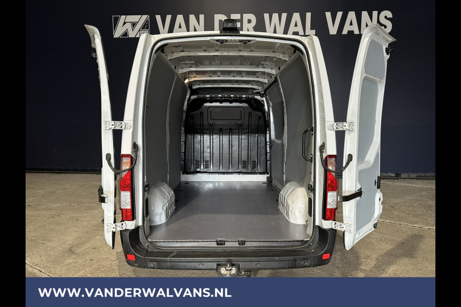 Opel Movano 2.3 Turbo 150pk L2H2 Euro6 Airco | Leder | 2500kg Trekhaak | Navigatie | Camera cruisecontrol, parkeersensoren, LED, bijrijdersbank