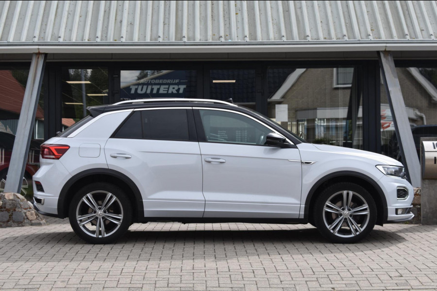 Volkswagen T-Roc 1.5 TSI Sport R-Line | PANORAMADAK | VIRTUAL COCKPIT | NAP | APPLE CARPLAY | ANDROID AUTO