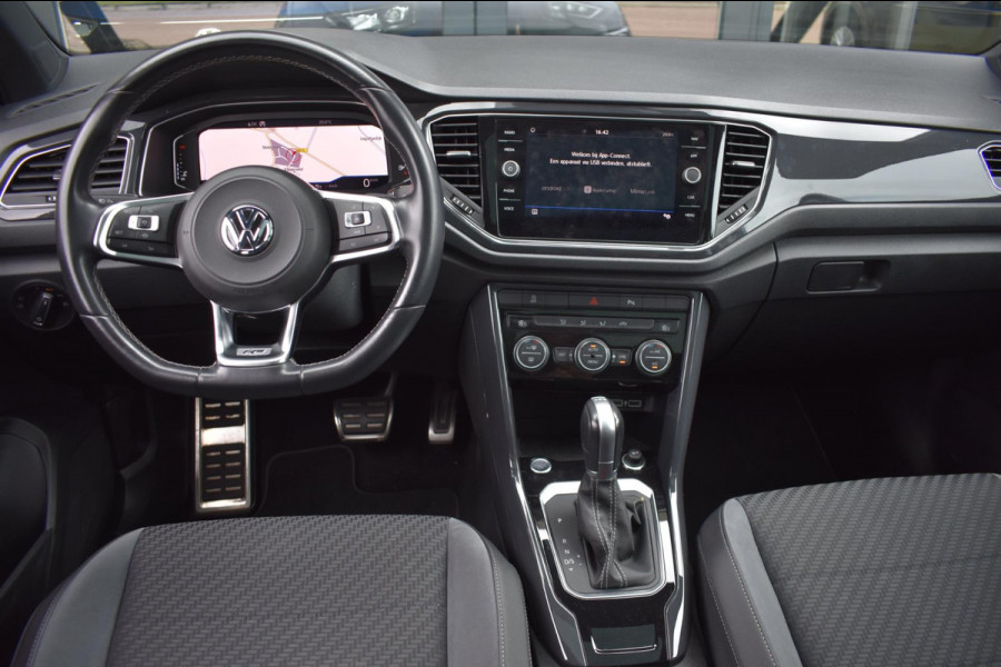 Volkswagen T-Roc 1.5 TSI Sport R-Line | PANORAMADAK | VIRTUAL COCKPIT | NAP | APPLE CARPLAY | ANDROID AUTO