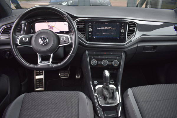 Volkswagen T-Roc 1.5 TSI Sport R-Line | PANORAMADAK | VIRTUAL COCKPIT | NAP | APPLE CARPLAY | ANDROID AUTO