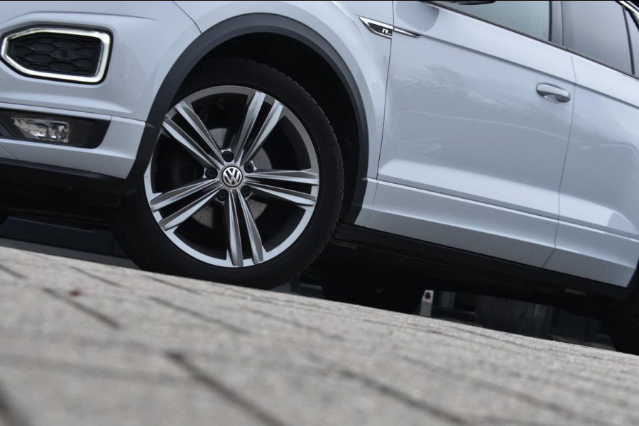 Volkswagen T-Roc 1.5 TSI Sport R-Line | PANORAMADAK | VIRTUAL COCKPIT | NAP | APPLE CARPLAY | ANDROID AUTO