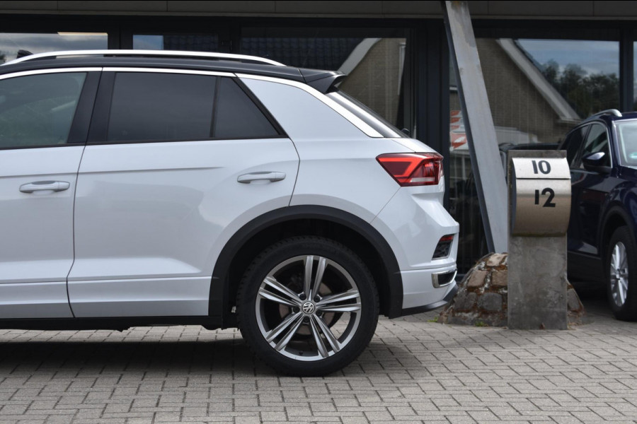 Volkswagen T-Roc 1.5 TSI Sport R-Line | PANORAMADAK | VIRTUAL COCKPIT | NAP | APPLE CARPLAY | ANDROID AUTO
