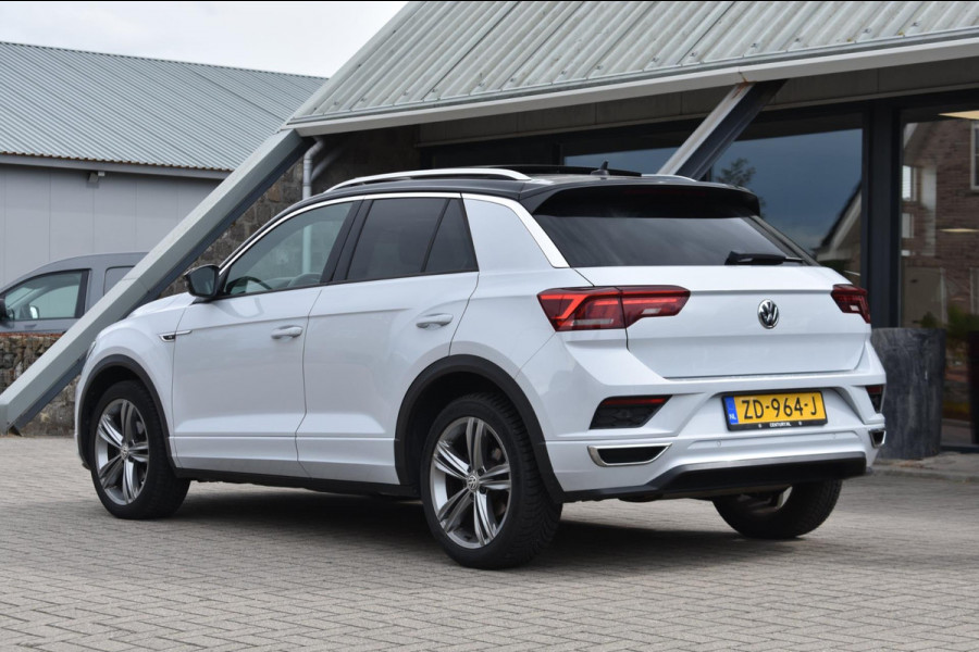 Volkswagen T-Roc 1.5 TSI Sport R-Line | PANORAMADAK | VIRTUAL COCKPIT | NAP | APPLE CARPLAY | ANDROID AUTO