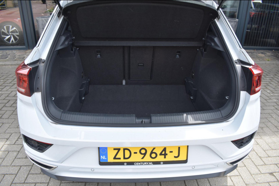 Volkswagen T-Roc 1.5 TSI Sport R-Line | PANORAMADAK | VIRTUAL COCKPIT | NAP | APPLE CARPLAY | ANDROID AUTO