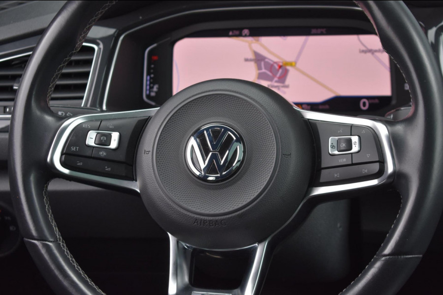 Volkswagen T-Roc 1.5 TSI Sport R-Line | PANORAMADAK | VIRTUAL COCKPIT | NAP | APPLE CARPLAY | ANDROID AUTO
