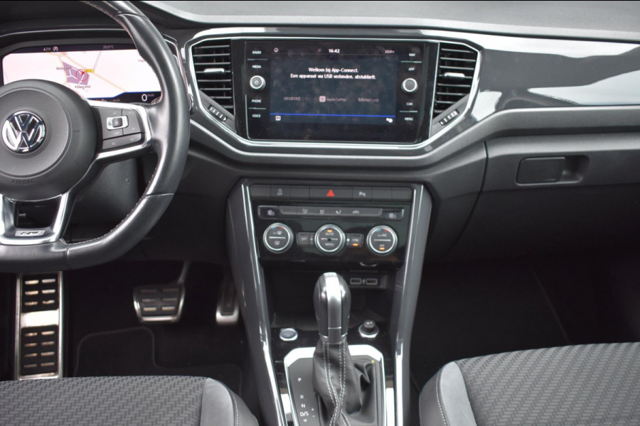 Volkswagen T-Roc 1.5 TSI Sport R-Line | PANORAMADAK | VIRTUAL COCKPIT | NAP | APPLE CARPLAY | ANDROID AUTO
