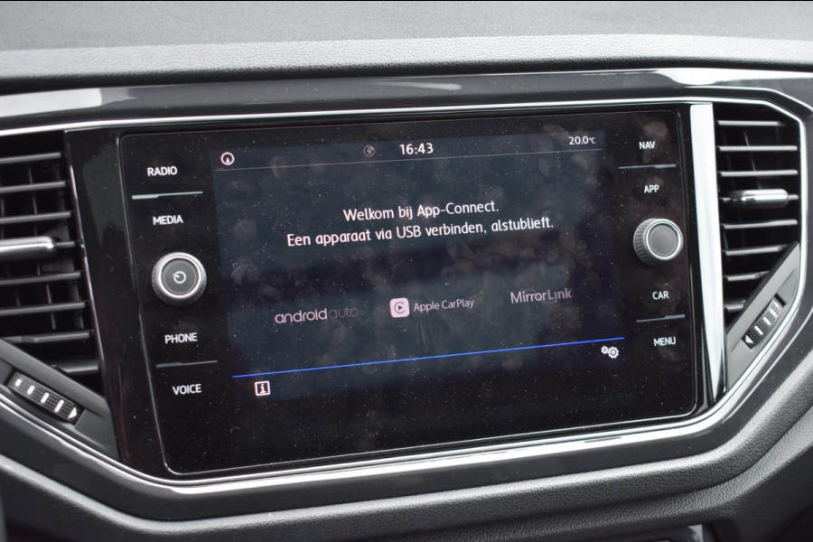 Volkswagen T-Roc 1.5 TSI Sport R-Line | PANORAMADAK | VIRTUAL COCKPIT | NAP | APPLE CARPLAY | ANDROID AUTO