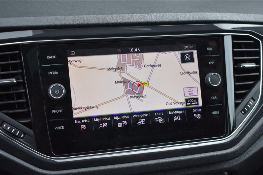 Volkswagen T-Roc 1.5 TSI Sport R-Line | PANORAMADAK | VIRTUAL COCKPIT | NAP | APPLE CARPLAY | ANDROID AUTO