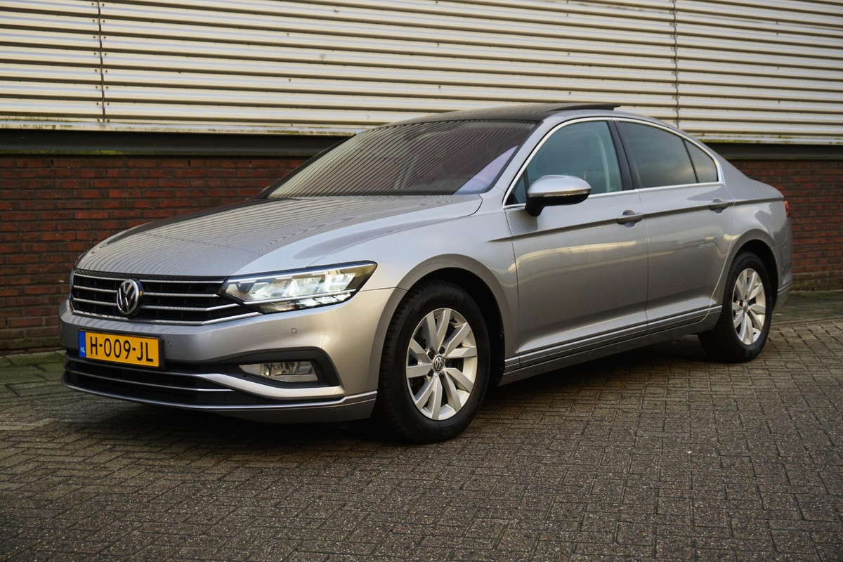 Volkswagen Passat 1.5 TSI 150PK Facelift/Panodak/Trekhaak /Rijklaarprijs!! Volkswagen Passat 1.5 TSI 150PK Facelift/Panodak/Trekhaak /Rijklaarprijs!!