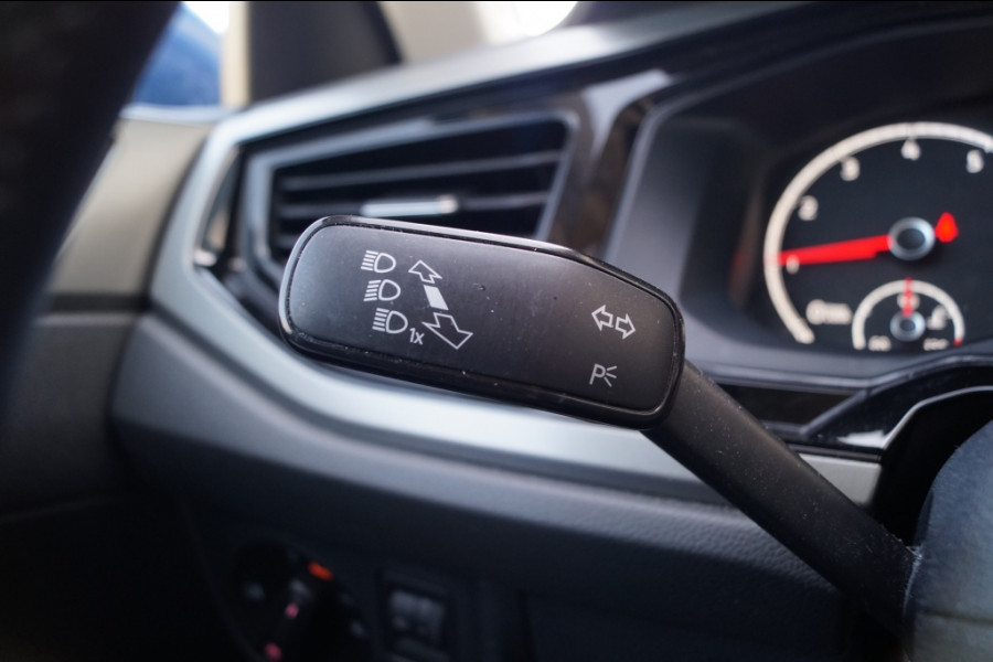 Volkswagen Polo 1.0 TSI Comfortline Executive -NAVI-ECC-PDC-DAB-