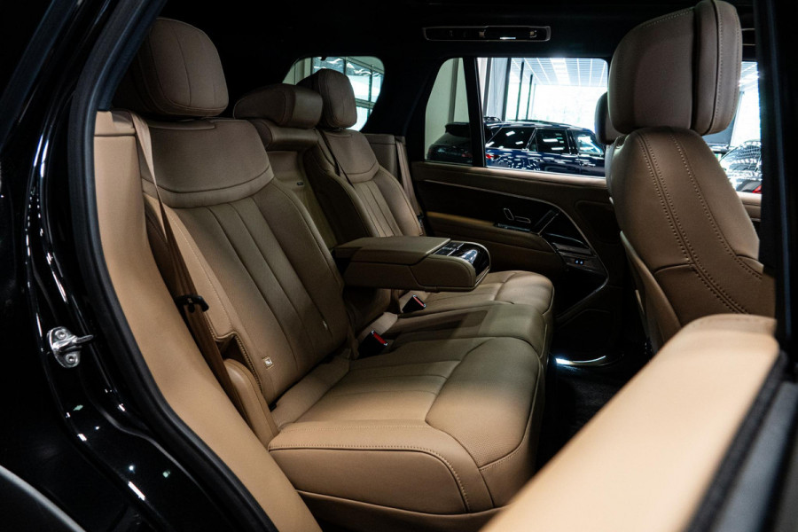Land Rover Range Rover 3.0 P460e HSE PHEV *Meridian / Panorama / Surround-View / HUD / Stoelventilatie / Soft-Close*