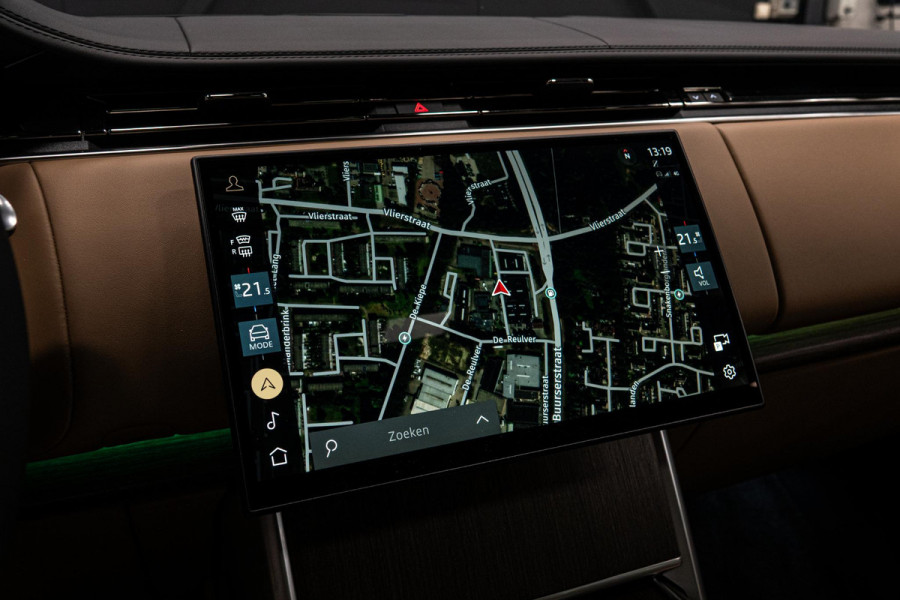 Land Rover Range Rover 3.0 P460e HSE PHEV *Meridian / Panorama / Surround-View / HUD / Stoelventilatie / Soft-Close*
