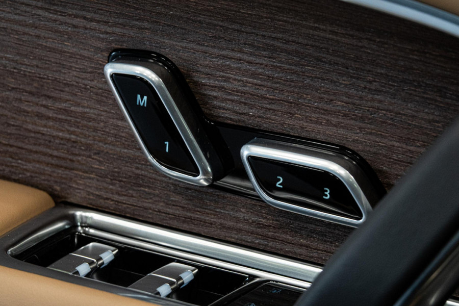 Land Rover Range Rover 3.0 P460e HSE PHEV *Meridian / Panorama / Surround-View / HUD / Stoelventilatie / Soft-Close*