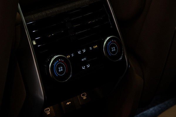 Land Rover Range Rover 3.0 P460e HSE PHEV *Meridian / Panorama / Surround-View / HUD / Stoelventilatie / Soft-Close*