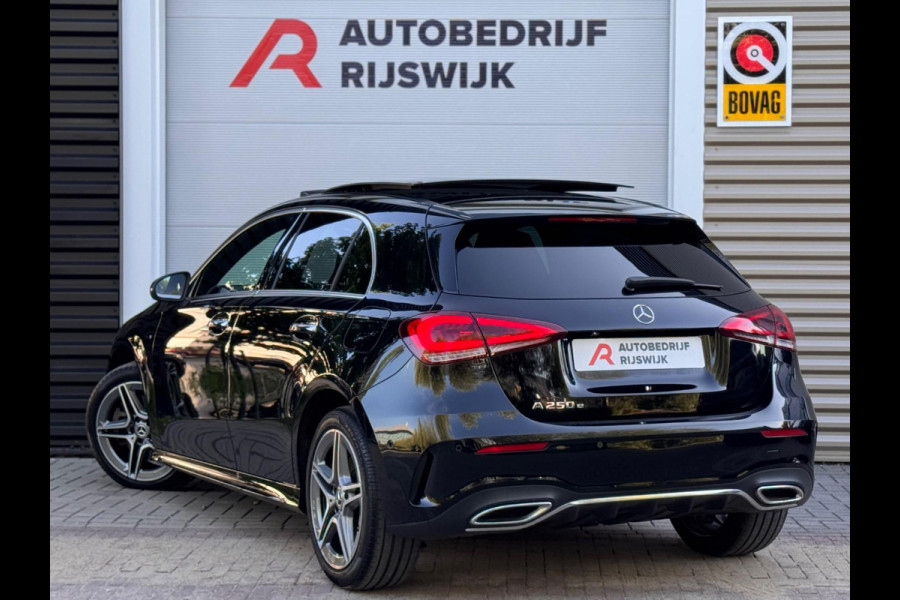 Mercedes-Benz A-Klasse 250 e AMG Pano/Camera/Sfeer