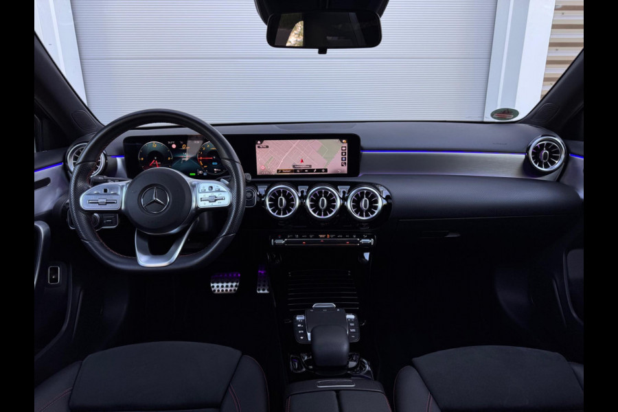 Mercedes-Benz A-Klasse 250 e AMG Pano/Camera/Sfeer