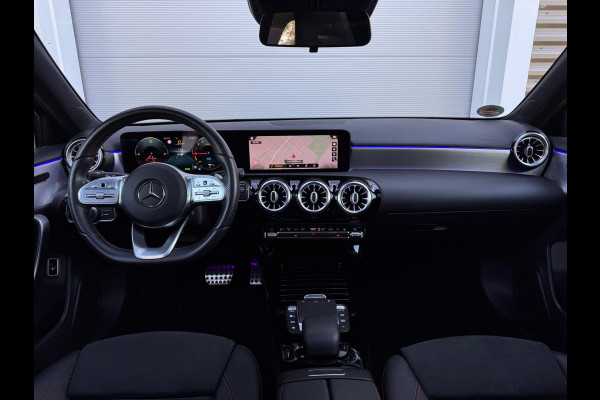 Mercedes-Benz A-Klasse 250 e AMG Pano/Camera/Sfeer