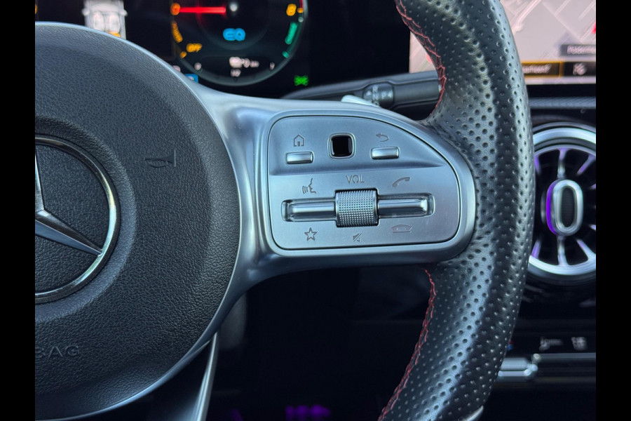 Mercedes-Benz A-Klasse 250 e AMG Pano/Camera/Sfeer
