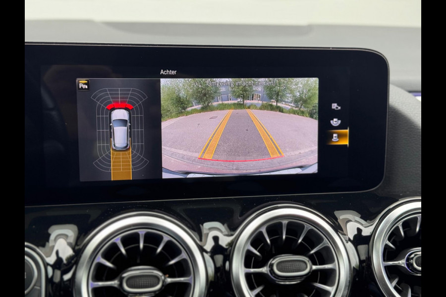Mercedes-Benz GLA 250 4MATIC AMG Line Pano/Camera/Sfeer