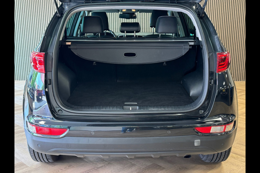 Kia Sportage 1.6 GDI Design Edition NAVIGATIE CAMERA CRUISE APPLE CARPLAY STOEL-STUURVERWARMING USB AUX PDC START/STOP LANE ASSIST