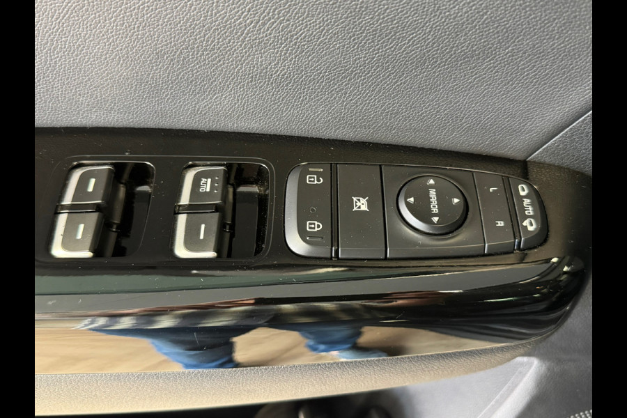 Kia Sportage 1.6 GDI Design Edition NAVIGATIE CAMERA CRUISE APPLE CARPLAY STOEL-STUURVERWARMING USB AUX PDC START/STOP LANE ASSIST