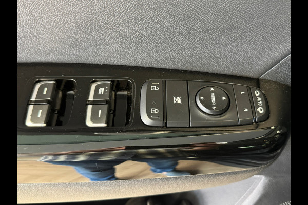Kia Sportage 1.6 GDI Design Edition NAVIGATIE CAMERA CRUISE APPLE CARPLAY STOEL-STUURVERWARMING USB AUX PDC START/STOP LANE ASSIST