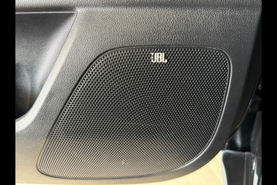 Kia Sportage 1.6 GDI Design Edition NAVIGATIE CAMERA CRUISE APPLE CARPLAY STOEL-STUURVERWARMING USB AUX PDC START/STOP LANE ASSIST