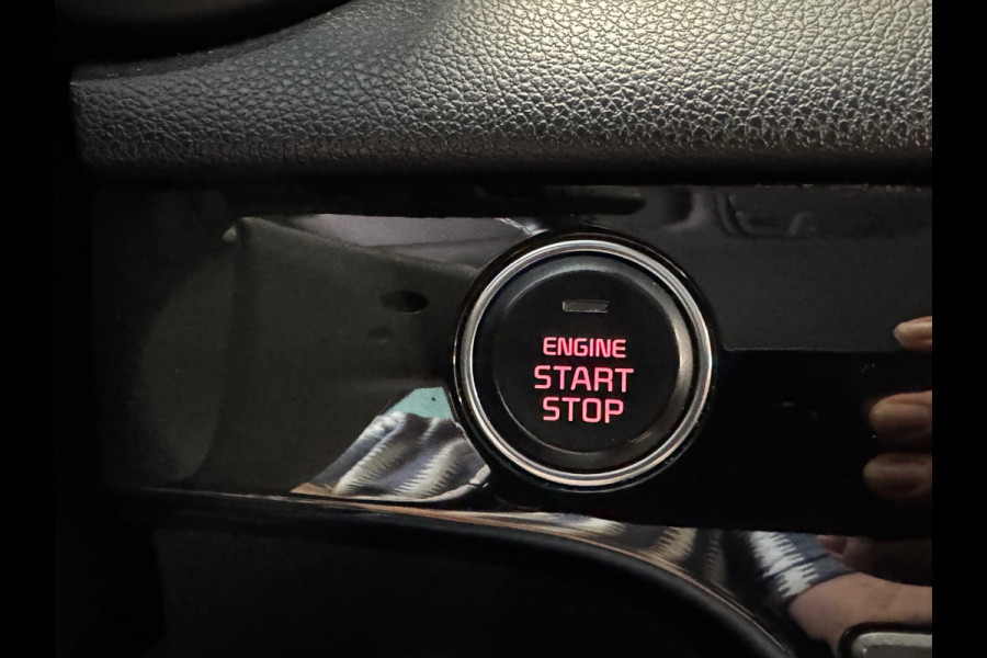 Kia Sportage 1.6 GDI Design Edition NAVIGATIE CAMERA CRUISE APPLE CARPLAY STOEL-STUURVERWARMING USB AUX PDC START/STOP LANE ASSIST